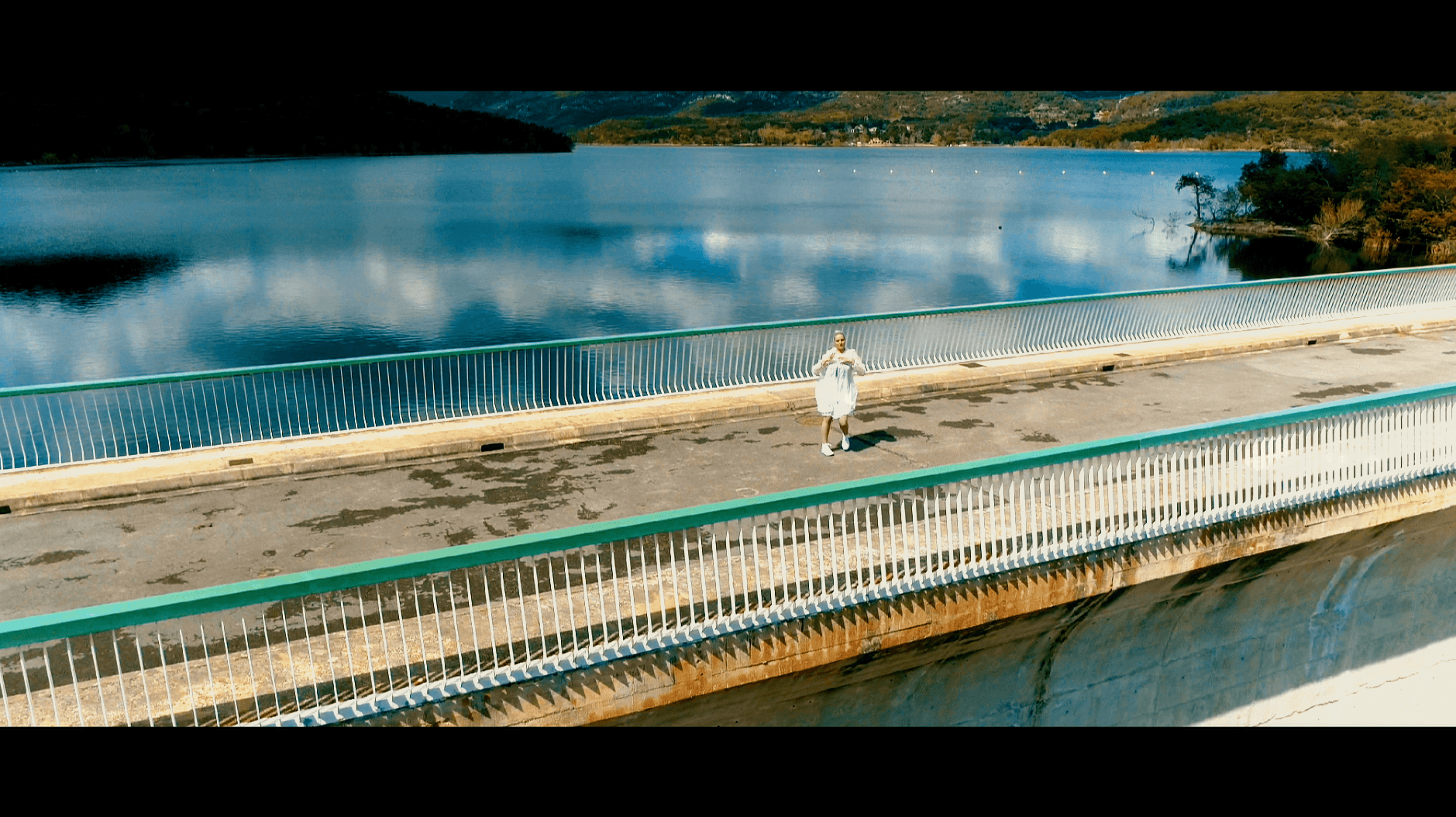 Leea — Videoclip "Leea - Instinto Animal"
