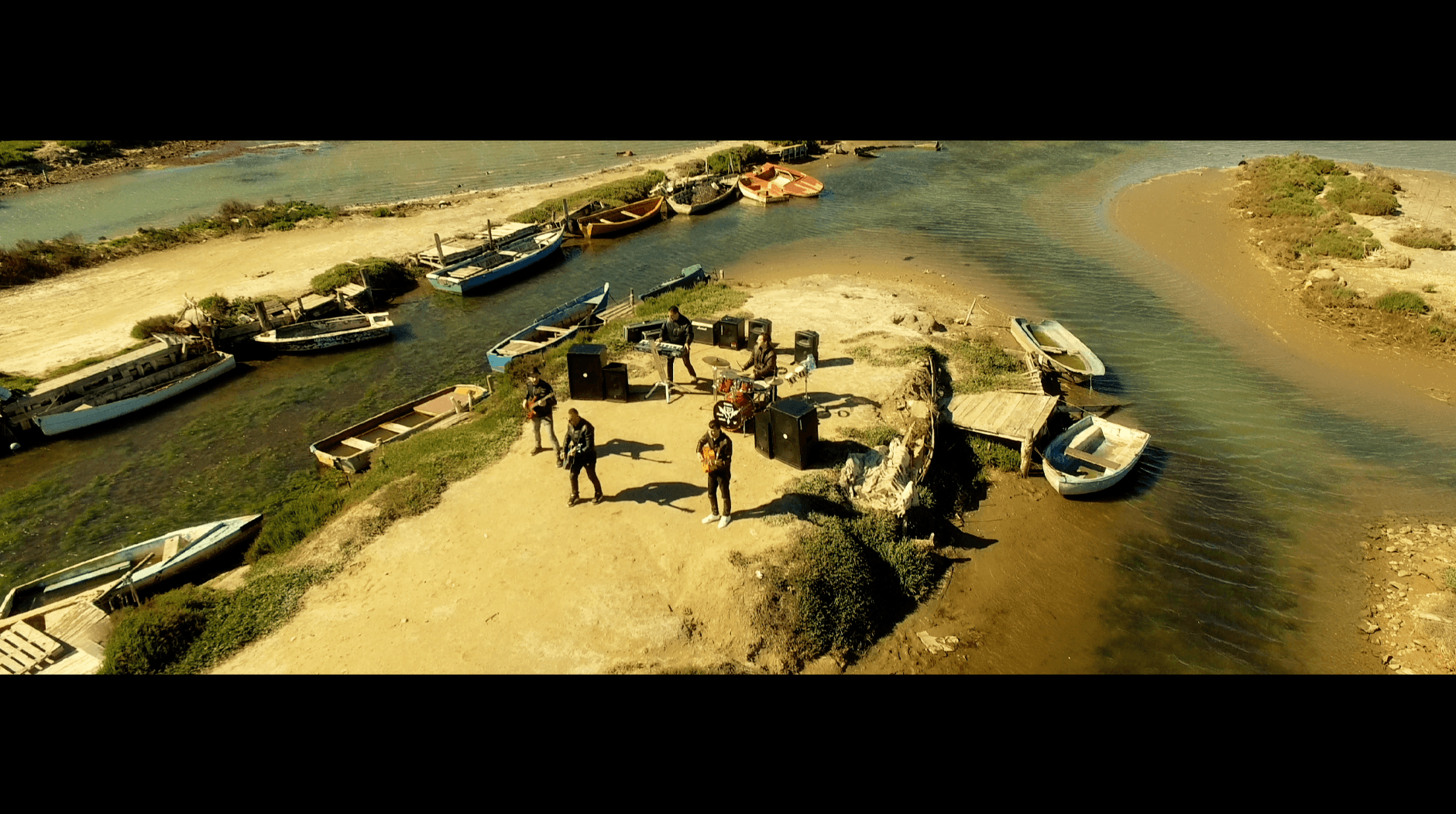 Los Mucca — Videoclip "Los Mucca - Bonita Melodía"