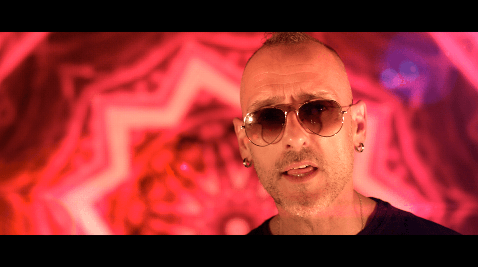 Los Mucca — Videoclip "Los Mucca - Tú Me Camelas"